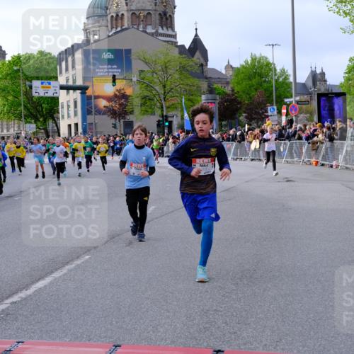 25.04.2026 - Das Zehntel Tim E. http://msf.ph/oto/9568375 25.04.2026 08:53:17 Ziel 1180, 1187, 1195, 1202, 1207, 1247, 1265, 1315, 1320, 1356, 1420, 1516, 1569, 1695, 1708, 1711, 1817, 2118, 2120, 2221, 2279, 2322, 2332, 2335, 2442, 2461, 2469, 2865, 2868, 3231, 3253, 3307, 3416, 3501, 3539, 3583, 3618 meine-sportfotos.de