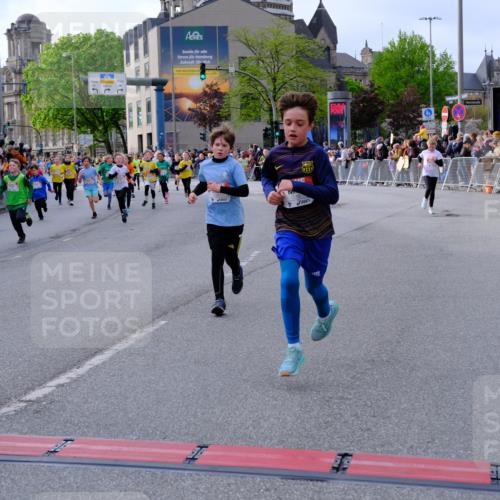 25.04.2026 - Das Zehntel Tim E. http://msf.ph/oto/9568377 25.04.2026 08:53:17 Ziel 1180, 1187, 1195, 1202, 1207, 1247, 1265, 1315, 1320, 1356, 1420, 1516, 1569, 1695, 1708, 1711, 1817, 2118, 2120, 2221, 2279, 2322, 2332, 2335, 2442, 2461, 2469, 2865, 2868, 3231, 3253, 3307, 3416, 3501, 3539, 3583, 3618 meine-sportfotos.de