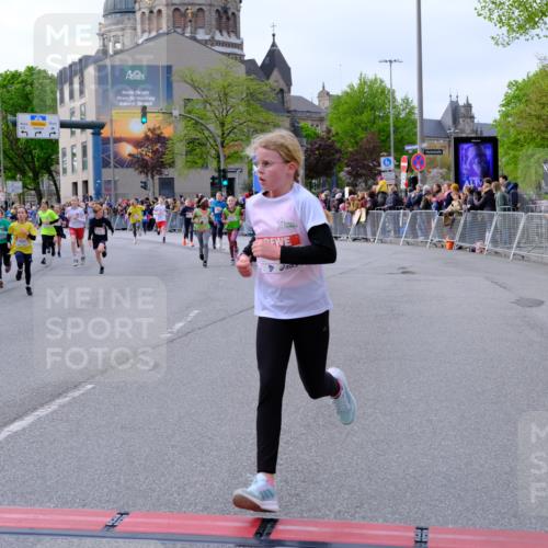 25.04.2026 - Das Zehntel Tim E. http://msf.ph/oto/9568383 25.04.2026 08:53:21 Ziel 1180, 1187, 1195, 1202, 1207, 1265, 1298, 1315, 1320, 1356, 1420, 1516, 1569, 1574, 1817, 1899, 2052, 2079, 2118, 2120, 2221, 2279, 2322, 2332, 2335, 2442, 2461, 2469, 2496, 2524, 2681, 2727, 2825, 2865, 2868, 2897, 3090, 3253, 3298, 3307, 3308, 3501, 3539, 3583, 3618, 4031 meine-sportfotos.de