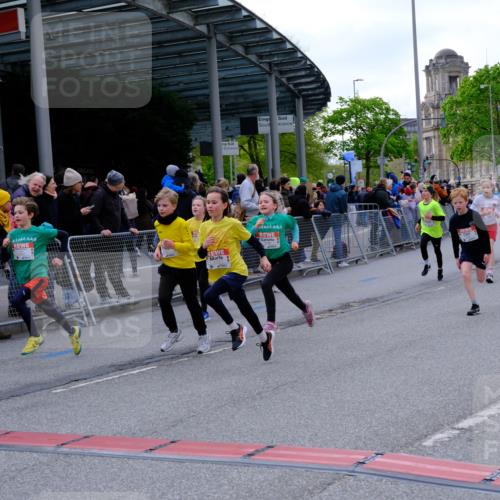 25.04.2026 - Das Zehntel Tim E. http://msf.ph/oto/9568394 25.04.2026 08:53:24 Ziel 1180, 1207, 1248, 1260, 1298, 1315, 1320, 1356, 1516, 1569, 1574, 1899, 2052, 2079, 2118, 2277, 2316, 2332, 2335, 2442, 2469, 2496, 2524, 2681, 2727, 2825, 2865, 2897, 3090, 3298, 3307, 3308, 3501, 3539, 3988, 4031 meine-sportfotos.de
