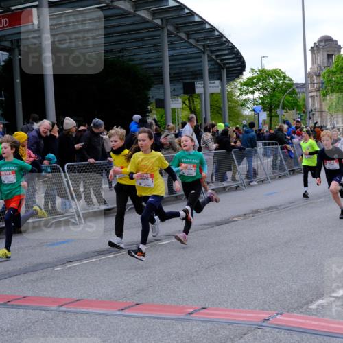 25.04.2026 - Das Zehntel Tim E. http://msf.ph/oto/9568395 25.04.2026 08:53:24 Ziel 1180, 1207, 1248, 1260, 1298, 1315, 1320, 1356, 1516, 1569, 1574, 1899, 2052, 2079, 2118, 2277, 2316, 2332, 2335, 2442, 2469, 2496, 2524, 2681, 2727, 2825, 2865, 2897, 3090, 3298, 3307, 3308, 3501, 3539, 3988, 4031 meine-sportfotos.de