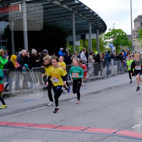25.04.2026 - Das Zehntel Tim E. http://msf.ph/oto/9568396 25.04.2026 08:53:24 Ziel 1180, 1207, 1248, 1260, 1298, 1315, 1320, 1356, 1516, 1569, 1574, 1899, 2052, 2079, 2118, 2277, 2316, 2332, 2335, 2442, 2469, 2496, 2524, 2681, 2727, 2825, 2865, 2897, 3090, 3298, 3307, 3308, 3501, 3539, 3988, 4031 meine-sportfotos.de