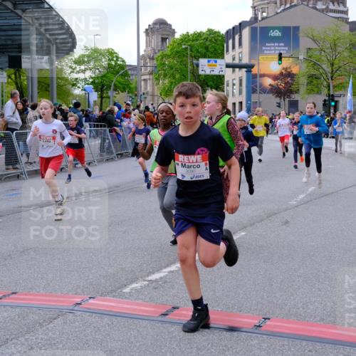 25.04.2026 - Das Zehntel Tim E. http://msf.ph/oto/9568402 25.04.2026 08:53:25 Ziel 1180, 1207, 1248, 1260, 1298, 1356, 1569, 1574, 1728, 1899, 2052, 2055, 2079, 2118, 2277, 2316, 2335, 2442, 2469, 2496, 2524, 2681, 2727, 2824, 2825, 2897, 3090, 3298, 3307, 3308, 3501, 3539, 3988, 4031 meine-sportfotos.de