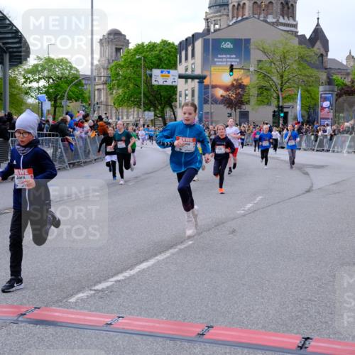 25.04.2026 - Das Zehntel Tim E. http://msf.ph/oto/9568405 25.04.2026 08:53:27 Ziel 1180, 1248, 1260, 1298, 1356, 1569, 1574, 1700, 1728, 1899, 2051, 2052, 2055, 2064, 2067, 2079, 2118, 2277, 2316, 2442, 2469, 2496, 2524, 2681, 2727, 2824, 2825, 2897, 3090, 3298, 3307, 3308, 3501, 3539, 3988, 4031 meine-sportfotos.de