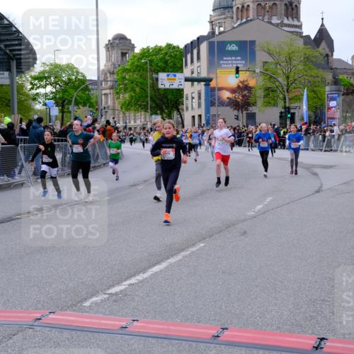 25.04.2026 - Das Zehntel Tim E. http://msf.ph/oto/9568414 25.04.2026 08:53:28 Ziel 1053, 1180, 1248, 1260, 1298, 1569, 1574, 1700, 1728, 1899, 2051, 2052, 2055, 2064, 2067, 2079, 2118, 2277, 2316, 2442, 2469, 2496, 2524, 2681, 2727, 2824, 2825, 2897, 3090, 3298, 3308, 3501, 3539, 3988, 4031 meine-sportfotos.de