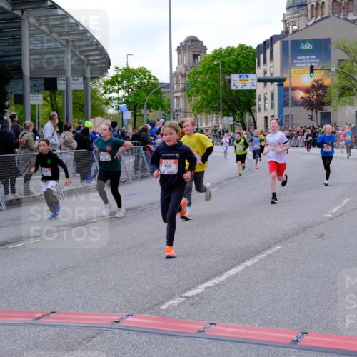 25.04.2026 - Das Zehntel Tim E. http://msf.ph/oto/9568421 25.04.2026 08:53:28 Ziel 1053, 1180, 1248, 1260, 1298, 1569, 1574, 1700, 1728, 1899, 2051, 2052, 2055, 2064, 2067, 2079, 2118, 2277, 2316, 2442, 2469, 2496, 2524, 2681, 2727, 2824, 2825, 2897, 3090, 3298, 3308, 3501, 3539, 3988, 4031 meine-sportfotos.de