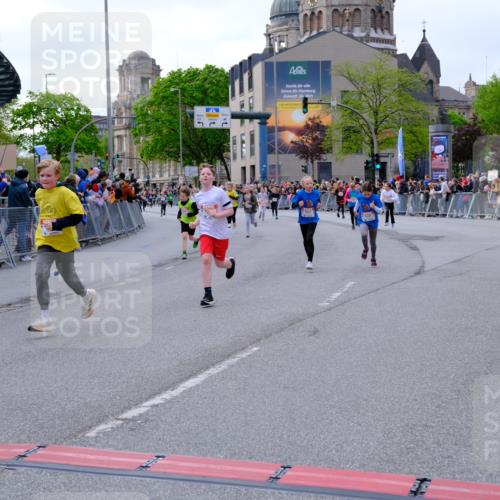 25.04.2026 - Das Zehntel Tim E. http://msf.ph/oto/9568423 25.04.2026 08:53:29 Ziel 1053, 1180, 1248, 1260, 1298, 1569, 1574, 1700, 1728, 1899, 2051, 2052, 2055, 2064, 2067, 2079, 2118, 2277, 2316, 2442, 2469, 2496, 2524, 2681, 2727, 2824, 2825, 2897, 3090, 3243, 3298, 3308, 3988, 4031 meine-sportfotos.de