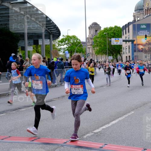 25.04.2026 - Das Zehntel Tim E. http://msf.ph/oto/9568436 25.04.2026 08:53:32 Ziel 1049, 1053, 1248, 1260, 1298, 1700, 1728, 1881, 1899, 2051, 2052, 2055, 2064, 2067, 2156, 2277, 2316, 2496, 2768, 2824, 2825, 2897, 3090, 3243, 3298, 3308, 3562, 3988, 4031 meine-sportfotos.de
