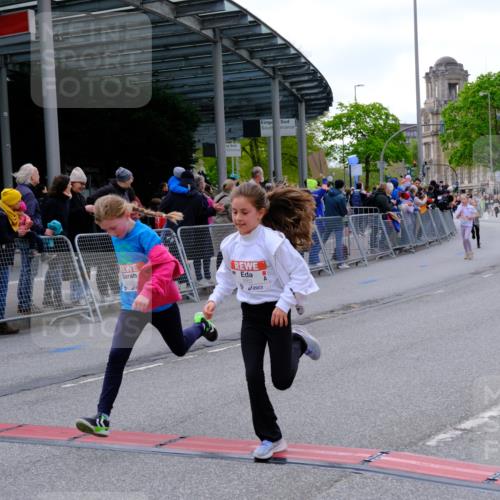 25.04.2026 - Das Zehntel Tim E. http://msf.ph/oto/9568447 25.04.2026 08:53:35 Ziel 1049, 1053, 1700, 1728, 1881, 2051, 2055, 2064, 2067, 2156, 2277, 2768, 2824, 3243, 3562, 3677, 3836 meine-sportfotos.de