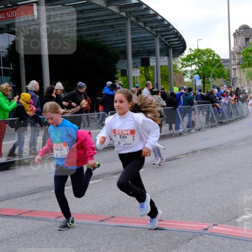 25.04.2026 - Das Zehntel Tim E. http://msf.ph/oto/9568448 25.04.2026 08:53:35 Ziel 1049, 1053, 1700, 1728, 1881, 2051, 2055, 2064, 2067, 2156, 2277, 2768, 2824, 3243, 3562, 3677, 3836 meine-sportfotos.de