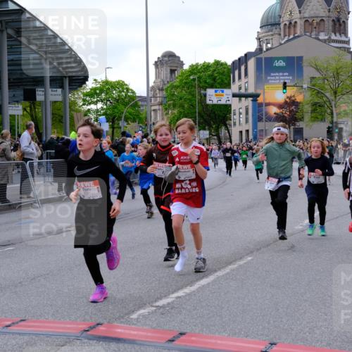 25.04.2026 - Das Zehntel Tim E. http://msf.ph/oto/9568455 25.04.2026 08:53:41 Ziel 1049, 1323, 1766, 1768, 1773, 1881, 2004, 2011, 2017, 2019, 2025, 2156, 2411, 2768, 2912, 3183, 3243, 3562, 3578, 3677, 3834, 3836, 3845, 3852 meine-sportfotos.de