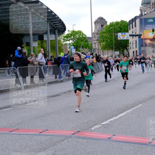 25.04.2026 - Das Zehntel Tim E. http://msf.ph/oto/9568461 25.04.2026 08:53:45 Ziel 1323, 1707, 1766, 1768, 1773, 2004, 2011, 2016, 2017, 2019, 2025, 2031, 2404, 2411, 2912, 3183, 3312, 3413, 3426, 3433, 3578, 3632, 3677, 3834, 3836, 3845, 3852 meine-sportfotos.de