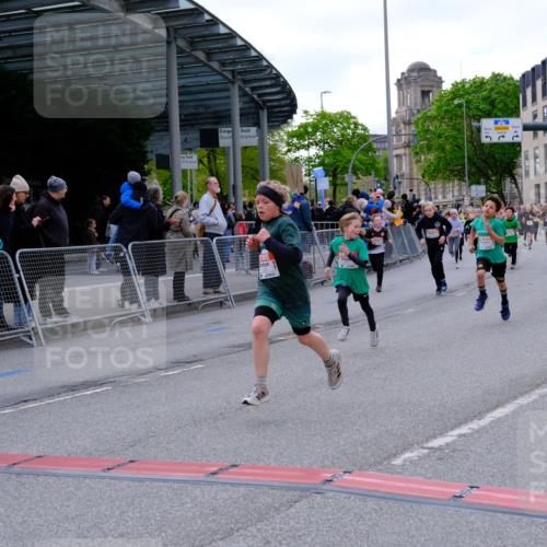 25.04.2026 - Das Zehntel Tim E. http://msf.ph/oto/9568463 25.04.2026 08:53:45 Ziel 1323, 1707, 1766, 1768, 1773, 2004, 2011, 2016, 2017, 2019, 2025, 2031, 2404, 2411, 2912, 3183, 3312, 3413, 3426, 3433, 3578, 3632, 3677, 3834, 3836, 3845, 3852 meine-sportfotos.de