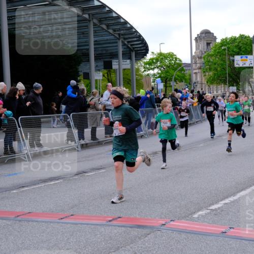 25.04.2026 - Das Zehntel Tim E. http://msf.ph/oto/9568464 25.04.2026 08:53:45 Ziel 1323, 1707, 1766, 1768, 1773, 2004, 2011, 2016, 2017, 2019, 2025, 2031, 2404, 2411, 2912, 3183, 3312, 3413, 3426, 3433, 3578, 3632, 3677, 3834, 3836, 3845, 3852 meine-sportfotos.de