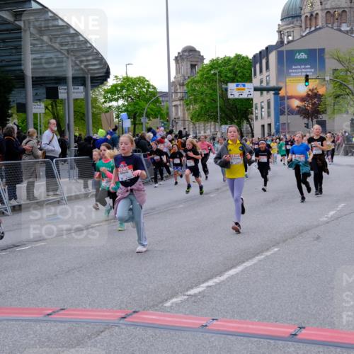 25.04.2026 - Das Zehntel Tim E. http://msf.ph/oto/9568486 25.04.2026 08:53:50 Ziel 1323, 1693, 1707, 1766, 1768, 1773, 1783, 1784, 1790, 1796, 2016, 2031, 2208, 2404, 2411, 2481, 2912, 2954, 3015, 3119, 3183, 3192, 3312, 3413, 3426, 3433, 3629, 3632, 3634, 3667, 3669, 3676 meine-sportfotos.de