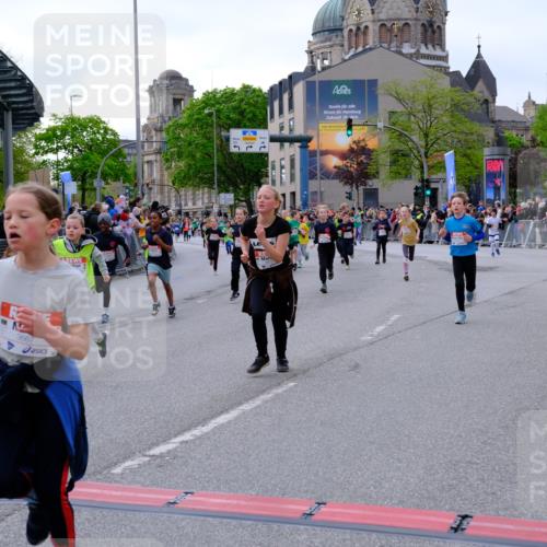 25.04.2026 - Das Zehntel Tim E. http://msf.ph/oto/9568503 25.04.2026 08:53:54 Ziel 1693, 1707, 1783, 1784, 1790, 1796, 1842, 2016, 2031, 2208, 2404, 2481, 2944, 2954, 3015, 3039, 3046, 3082, 3109, 3119, 3192, 3312, 3392, 3413, 3426, 3433, 3629, 3632, 3634, 3667, 3669, 3676, 3719 meine-sportfotos.de