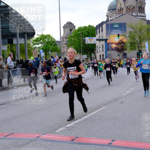 25.04.2026 - Das Zehntel Tim E. http://msf.ph/oto/9568511 25.04.2026 08:53:55 Ziel 1693, 1707, 1783, 1784, 1790, 1796, 1830, 1842, 2016, 2031, 2208, 2481, 2944, 2954, 3015, 3039, 3046, 3077, 3082, 3083, 3109, 3119, 3172, 3192, 3392, 3413, 3426, 3433, 3629, 3632, 3634, 3667, 3669, 3676, 3719 meine-sportfotos.de