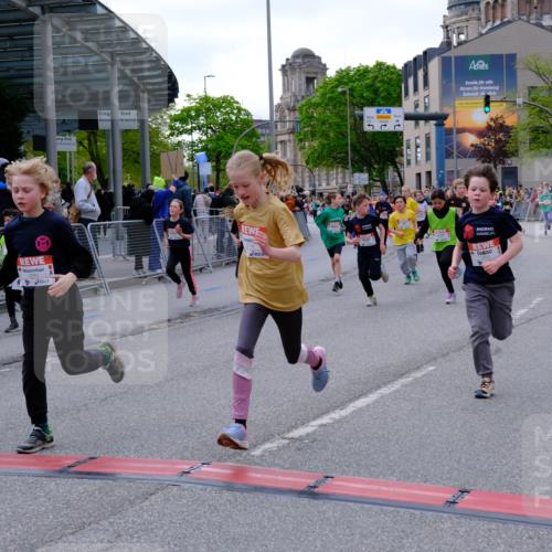 25.04.2026 - Das Zehntel Tim E. http://msf.ph/oto/9568528 25.04.2026 08:53:58 Ziel 1048, 1693, 1783, 1784, 1790, 1796, 1830, 1841, 1842, 2208, 2422, 2481, 2801, 2944, 2954, 3015, 3039, 3046, 3077, 3082, 3083, 3109, 3119, 3142, 3172, 3192, 3392, 3537, 3589, 3629, 3634, 3667, 3669, 3676, 3719, 3840, 3842 meine-sportfotos.de