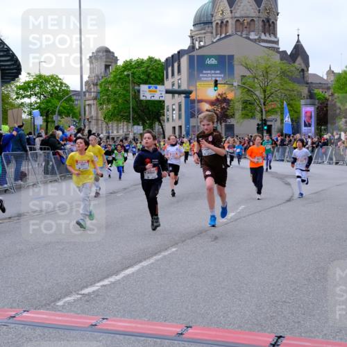 25.04.2026 - Das Zehntel Tim E. http://msf.ph/oto/9568538 25.04.2026 08:54:00 Ziel 1048, 1783, 1784, 1790, 1796, 1830, 1841, 1842, 2208, 2422, 2770, 2801, 2944, 3015, 3039, 3046, 3077, 3082, 3083, 3109, 3119, 3142, 3172, 3192, 3392, 3537, 3589, 3667, 3669, 3676, 3719, 3840, 3842 meine-sportfotos.de
