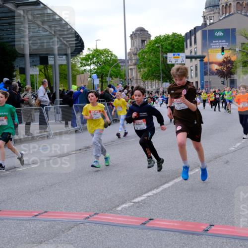 25.04.2026 - Das Zehntel Tim E. http://msf.ph/oto/9568544 25.04.2026 08:54:00 Ziel 1048, 1783, 1784, 1790, 1796, 1830, 1841, 1842, 2208, 2422, 2770, 2801, 2944, 3015, 3039, 3046, 3077, 3082, 3083, 3109, 3119, 3142, 3172, 3192, 3392, 3537, 3589, 3667, 3669, 3676, 3719, 3840, 3842 meine-sportfotos.de