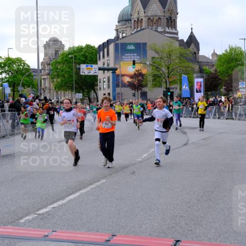 25.04.2026 - Das Zehntel Tim E. http://msf.ph/oto/9568550 25.04.2026 08:54:02 Ziel 1048, 1407, 1438, 1653, 1796, 1830, 1841, 1842, 1985, 2422, 2521, 2770, 2801, 2944, 3039, 3046, 3077, 3082, 3083, 3088, 3109, 3119, 3142, 3172, 3192, 3217, 3392, 3537, 3589, 3676, 3719, 3840, 3842, 3990 meine-sportfotos.de
