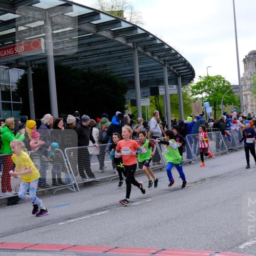 25.04.2026 - Das Zehntel Tim E. http://msf.ph/oto/9568552 25.04.2026 08:54:05 Ziel 1048, 1407, 1438, 1653, 1772, 1787, 1830, 1841, 1842, 1872, 1985, 2422, 2521, 2770, 2801, 3077, 3082, 3083, 3088, 3142, 3172, 3209, 3217, 3537, 3589, 3719, 3840, 3842, 3990, 4001, 4003 meine-sportfotos.de