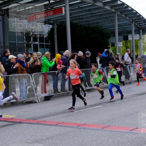 25.04.2026 - Das Zehntel Tim E. http://msf.ph/oto/9568558 25.04.2026 08:54:05 Ziel 1048, 1407, 1438, 1653, 1772, 1787, 1830, 1841, 1842, 1872, 1985, 2422, 2521, 2770, 2801, 3077, 3082, 3083, 3088, 3142, 3172, 3209, 3217, 3537, 3589, 3719, 3840, 3842, 3990, 4001, 4003 meine-sportfotos.de
