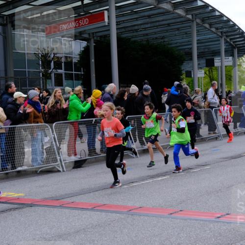 25.04.2026 - Das Zehntel Tim E. http://msf.ph/oto/9568559 25.04.2026 08:54:05 Ziel 1048, 1407, 1438, 1653, 1772, 1787, 1830, 1841, 1842, 1872, 1985, 2422, 2521, 2770, 2801, 3077, 3082, 3083, 3088, 3142, 3172, 3209, 3217, 3537, 3589, 3719, 3840, 3842, 3990, 4001, 4003 meine-sportfotos.de