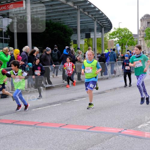 25.04.2026 - Das Zehntel Tim E. http://msf.ph/oto/9568563 25.04.2026 08:54:06 Ziel 1048, 1407, 1438, 1653, 1772, 1787, 1830, 1841, 1872, 1985, 1997, 2422, 2521, 2770, 2801, 3077, 3083, 3088, 3142, 3172, 3209, 3217, 3537, 3589, 3840, 3842, 3990, 4001, 4003 meine-sportfotos.de