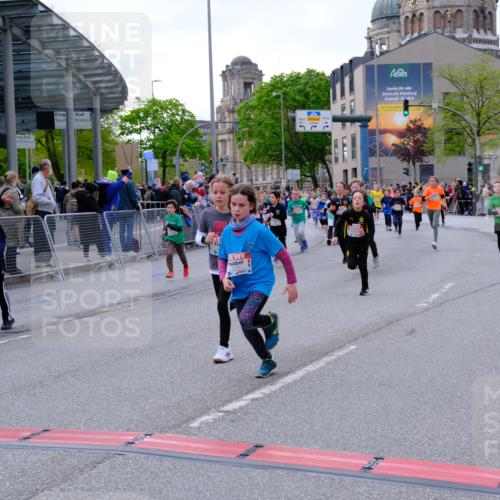 25.04.2026 - Das Zehntel Tim E. http://msf.ph/oto/9568570 25.04.2026 08:54:08 Ziel 1048, 1301, 1407, 1438, 1653, 1697, 1772, 1787, 1841, 1872, 1985, 1997, 2408, 2422, 2519, 2521, 2770, 2801, 3088, 3142, 3209, 3217, 3505, 3537, 3589, 3614, 3630, 3840, 3842, 3990, 4001, 4003 meine-sportfotos.de
