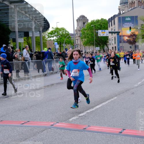 25.04.2026 - Das Zehntel Tim E. http://msf.ph/oto/9568571 25.04.2026 08:54:08 Ziel 1048, 1301, 1407, 1438, 1653, 1697, 1772, 1787, 1841, 1872, 1985, 1997, 2408, 2422, 2519, 2521, 2770, 2801, 3088, 3142, 3209, 3217, 3505, 3537, 3589, 3614, 3630, 3840, 3842, 3990, 4001, 4003 meine-sportfotos.de