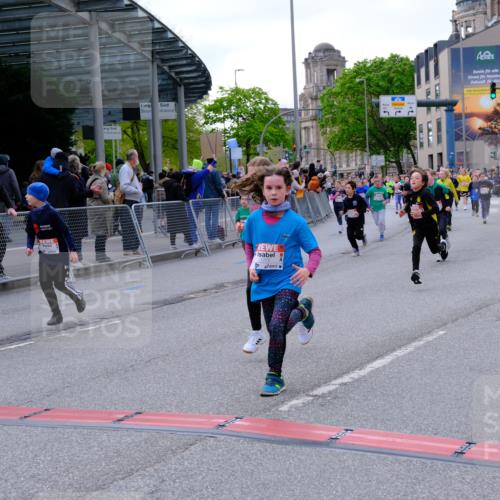 25.04.2026 - Das Zehntel Tim E. http://msf.ph/oto/9568572 25.04.2026 08:54:08 Ziel 1048, 1301, 1407, 1438, 1653, 1697, 1772, 1787, 1841, 1872, 1985, 1997, 2408, 2422, 2519, 2521, 2770, 2801, 3088, 3142, 3209, 3217, 3505, 3537, 3589, 3614, 3630, 3840, 3842, 3990, 4001, 4003 meine-sportfotos.de