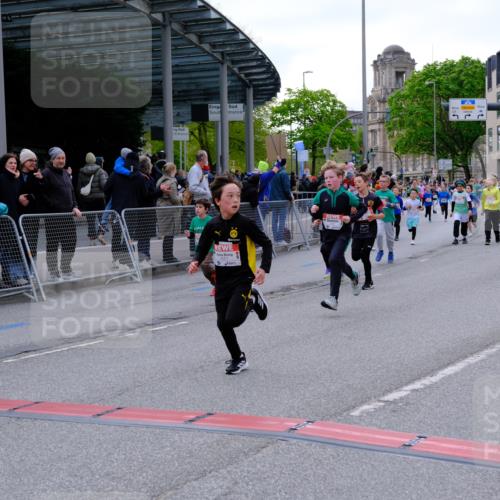 25.04.2026 - Das Zehntel Tim E. http://msf.ph/oto/9568580 25.04.2026 08:54:10 Ziel 1254, 1261, 1263, 1301, 1407, 1436, 1438, 1653, 1676, 1697, 1772, 1787, 1872, 1985, 1997, 2408, 2519, 2521, 2770, 3088, 3209, 3217, 3502, 3505, 3537, 3589, 3614, 3630, 3842, 3990, 4001, 4003 meine-sportfotos.de