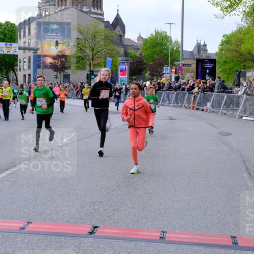 25.04.2026 - Das Zehntel Tim E. http://msf.ph/oto/9568582 25.04.2026 08:54:11 Ziel 1104, 1254, 1261, 1263, 1301, 1407, 1431, 1436, 1438, 1653, 1676, 1697, 1772, 1787, 1872, 1985, 1997, 2408, 2519, 2521, 2770, 3088, 3209, 3217, 3502, 3505, 3594, 3595, 3614, 3630, 3973, 3990, 4001, 4003 meine-sportfotos.de
