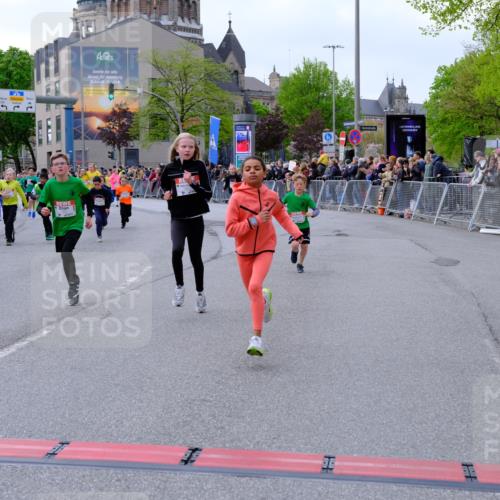25.04.2026 - Das Zehntel Tim E. http://msf.ph/oto/9568584 25.04.2026 08:54:11 Ziel 1104, 1254, 1261, 1263, 1301, 1407, 1431, 1436, 1438, 1653, 1676, 1697, 1772, 1787, 1872, 1985, 1997, 2408, 2519, 2521, 2770, 3088, 3209, 3217, 3502, 3505, 3594, 3595, 3614, 3630, 3973, 3990, 4001, 4003 meine-sportfotos.de