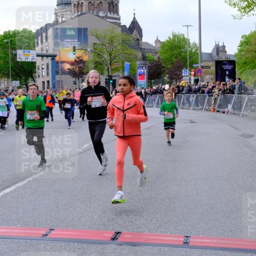 25.04.2026 - Das Zehntel Tim E. http://msf.ph/oto/9568587 25.04.2026 08:54:11 Ziel 1104, 1254, 1261, 1263, 1301, 1407, 1431, 1436, 1438, 1653, 1676, 1697, 1772, 1787, 1872, 1985, 1997, 2408, 2519, 2521, 2770, 3088, 3209, 3217, 3502, 3505, 3594, 3595, 3614, 3630, 3973, 3990, 4001, 4003 meine-sportfotos.de