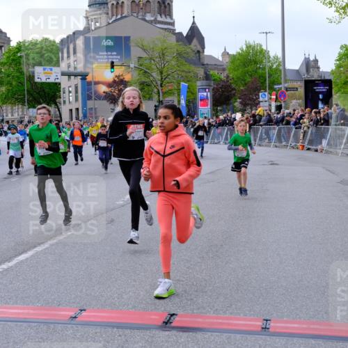 25.04.2026 - Das Zehntel Tim E. http://msf.ph/oto/9568588 25.04.2026 08:54:11 Ziel 1104, 1254, 1261, 1263, 1301, 1407, 1431, 1436, 1438, 1653, 1676, 1697, 1772, 1787, 1872, 1985, 1997, 2408, 2519, 2521, 2770, 3088, 3209, 3217, 3502, 3505, 3594, 3595, 3614, 3630, 3973, 3990, 4001, 4003 meine-sportfotos.de
