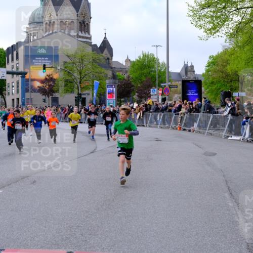 25.04.2026 - Das Zehntel Tim E. http://msf.ph/oto/9568592 25.04.2026 08:54:13 Ziel 1104, 1254, 1261, 1263, 1301, 1407, 1431, 1436, 1438, 1653, 1676, 1697, 1772, 1787, 1872, 1985, 1997, 2045, 2408, 2506, 2519, 2520, 2521, 2814, 2978, 3088, 3209, 3217, 3502, 3505, 3592, 3594, 3595, 3614, 3630, 3959, 3973, 3984, 3990, 4001, 4003 meine-sportfotos.de
