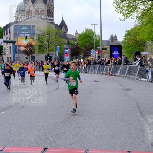 25.04.2026 - Das Zehntel Tim E. http://msf.ph/oto/9568595 25.04.2026 08:54:13 Ziel 1104, 1254, 1261, 1263, 1301, 1407, 1431, 1436, 1438, 1653, 1676, 1697, 1772, 1787, 1872, 1985, 1997, 2045, 2408, 2506, 2519, 2520, 2521, 2814, 2978, 3088, 3209, 3217, 3502, 3505, 3592, 3594, 3595, 3614, 3630, 3959, 3973, 3984, 3990, 4001, 4003 meine-sportfotos.de