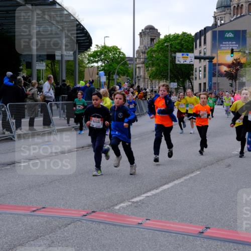 25.04.2026 - Das Zehntel Tim E. http://msf.ph/oto/9568603 25.04.2026 08:54:15 Ziel 1104, 1254, 1261, 1263, 1301, 1431, 1436, 1676, 1697, 1772, 1787, 1872, 1997, 2045, 2408, 2506, 2519, 2520, 2776, 2791, 2814, 2977, 2978, 3209, 3502, 3505, 3592, 3594, 3595, 3614, 3630, 3959, 3973, 3984, 4001, 4003 meine-sportfotos.de