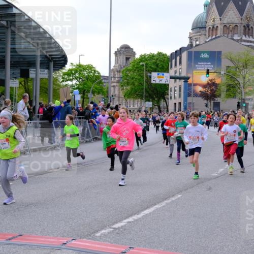 25.04.2026 - Das Zehntel Tim E. http://msf.ph/oto/9568619 25.04.2026 08:54:22 Ziel 1104, 1263, 1431, 1506, 1539, 1760, 1868, 1874, 2045, 2049, 2072, 2475, 2505, 2506, 2510, 2520, 2568, 2591, 2738, 2764, 2776, 2791, 2814, 2859, 2977, 2978, 3074, 3102, 3131, 3267, 3502, 3532, 3592, 3593, 3594, 3595, 3759, 3853, 3959, 3973, 3984 meine-sportfotos.de