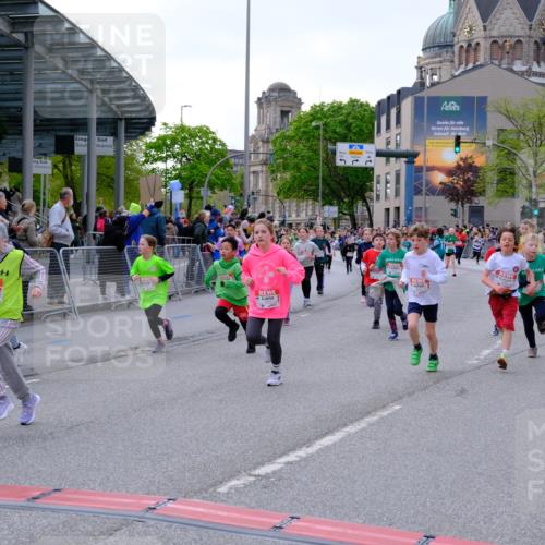 25.04.2026 - Das Zehntel Tim E. http://msf.ph/oto/9568620 25.04.2026 08:54:22 Ziel 1104, 1263, 1431, 1506, 1539, 1760, 1868, 1874, 2045, 2049, 2072, 2475, 2505, 2506, 2510, 2520, 2568, 2591, 2738, 2764, 2776, 2791, 2814, 2859, 2977, 2978, 3074, 3102, 3131, 3267, 3502, 3532, 3592, 3593, 3594, 3595, 3759, 3853, 3959, 3973, 3984 meine-sportfotos.de