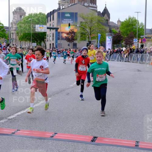 25.04.2026 - Das Zehntel Tim E. http://msf.ph/oto/9568628 25.04.2026 08:54:23 Ziel 1104, 1431, 1506, 1539, 1760, 1868, 1874, 2045, 2049, 2072, 2475, 2505, 2506, 2510, 2520, 2568, 2591, 2641, 2738, 2764, 2776, 2791, 2814, 2859, 2977, 2978, 3074, 3102, 3131, 3267, 3532, 3592, 3593, 3594, 3595, 3759, 3853, 3959, 3973, 3984 meine-sportfotos.de
