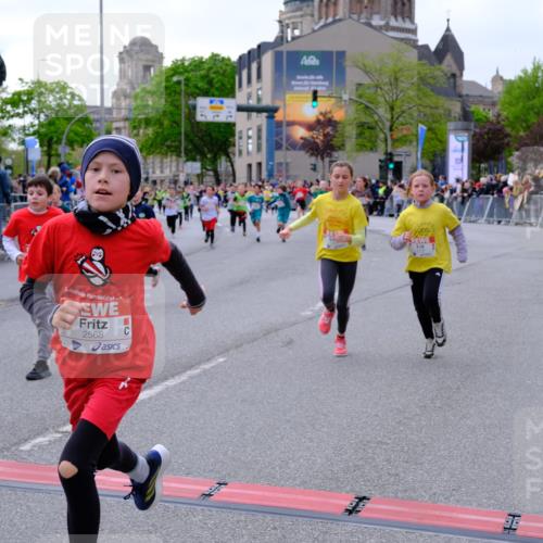 25.04.2026 - Das Zehntel Tim E. http://msf.ph/oto/9568635 25.04.2026 08:54:24 Ziel 1374, 1506, 1539, 1760, 1868, 1874, 2045, 2049, 2072, 2264, 2298, 2475, 2505, 2506, 2510, 2520, 2568, 2591, 2641, 2738, 2764, 2776, 2791, 2814, 2859, 2977, 2978, 3074, 3102, 3131, 3267, 3532, 3592, 3593, 3759, 3853, 3959, 3984 meine-sportfotos.de