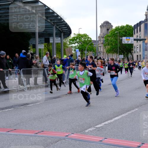 25.04.2026 - Das Zehntel Tim E. http://msf.ph/oto/9568643 25.04.2026 08:54:36 Ziel 1201, 1346, 1374, 1459, 1644, 1655, 1922, 1937, 2249, 2264, 2269, 2286, 2298, 2639, 2649, 2654, 2733, 2763, 2883, 2940, 3089, 3096, 3146, 3173, 3201, 3258, 3294, 3305, 3306, 3916, 3986 meine-sportfotos.de