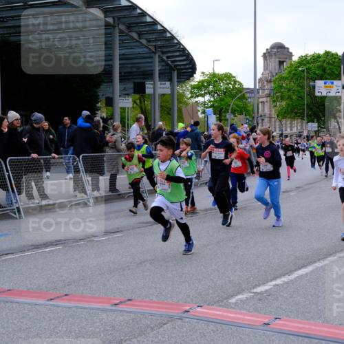 25.04.2026 - Das Zehntel Tim E. http://msf.ph/oto/9568646 25.04.2026 08:54:37 Ziel 1201, 1346, 1459, 1644, 1655, 1743, 1873, 1922, 1937, 2219, 2224, 2249, 2269, 2286, 2639, 2649, 2654, 2733, 2763, 2883, 2940, 3089, 3096, 3146, 3173, 3201, 3258, 3294, 3305, 3306, 3916, 3986 meine-sportfotos.de
