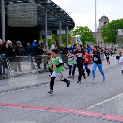 25.04.2026 - Das Zehntel Tim E. http://msf.ph/oto/9568647 25.04.2026 08:54:37 Ziel 1201, 1346, 1459, 1644, 1655, 1743, 1873, 1922, 1937, 2219, 2224, 2249, 2269, 2286, 2639, 2649, 2654, 2733, 2763, 2883, 2940, 3089, 3096, 3146, 3173, 3201, 3258, 3294, 3305, 3306, 3916, 3986 meine-sportfotos.de
