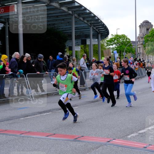25.04.2026 - Das Zehntel Tim E. http://msf.ph/oto/9568649 25.04.2026 08:54:37 Ziel 1201, 1346, 1459, 1644, 1655, 1743, 1873, 1922, 1937, 2219, 2224, 2249, 2269, 2286, 2639, 2649, 2654, 2733, 2763, 2883, 2940, 3089, 3096, 3146, 3173, 3201, 3258, 3294, 3305, 3306, 3916, 3986 meine-sportfotos.de