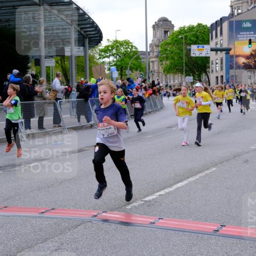 25.04.2026 - Das Zehntel Tim E. http://msf.ph/oto/9568659 25.04.2026 08:54:39 Ziel 1201, 1346, 1459, 1743, 1873, 1922, 1937, 2219, 2224, 2234, 2249, 2269, 2286, 2639, 2649, 2654, 2730, 2733, 2763, 2940, 3089, 3096, 3146, 3173, 3201, 3258, 3294, 3305, 3306, 3986 meine-sportfotos.de