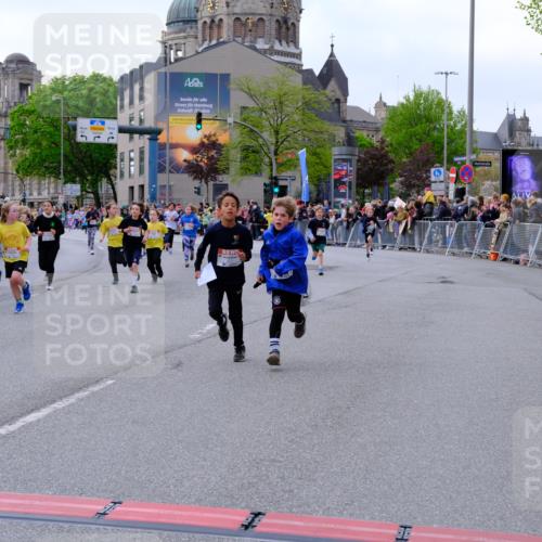 25.04.2026 - Das Zehntel Tim E. http://msf.ph/oto/9568671 25.04.2026 08:54:41 Ziel 1201, 1216, 1346, 1433, 1459, 1742, 1743, 1873, 1922, 1937, 2219, 2224, 2225, 2234, 2639, 2649, 2723, 2730, 2733, 2763, 2813, 2822, 3089, 3096, 3146, 3173, 3201, 3258, 3294, 3305, 3306 meine-sportfotos.de